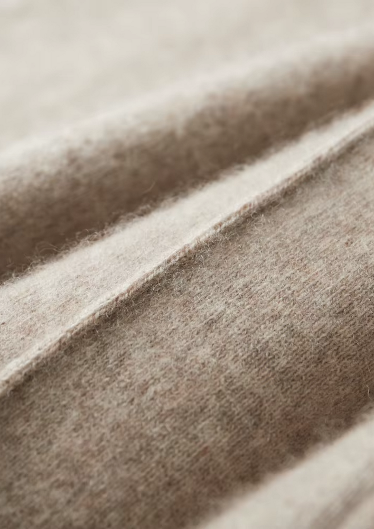 Pure Extra-Fine Merino Wool Sand Luzzo Set | Portovelli