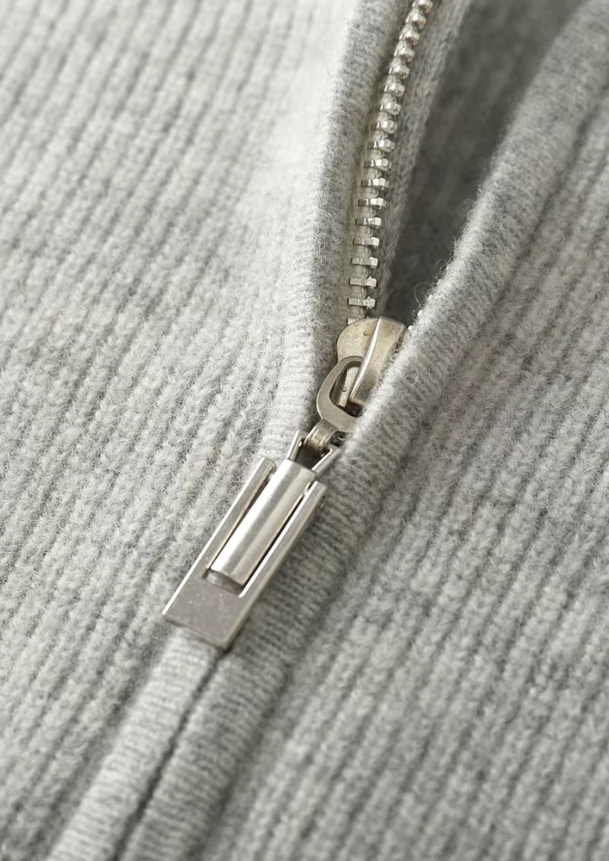Pure Extra-Fine Merino Wool Ribbed Zip Hoodie | Portovelli