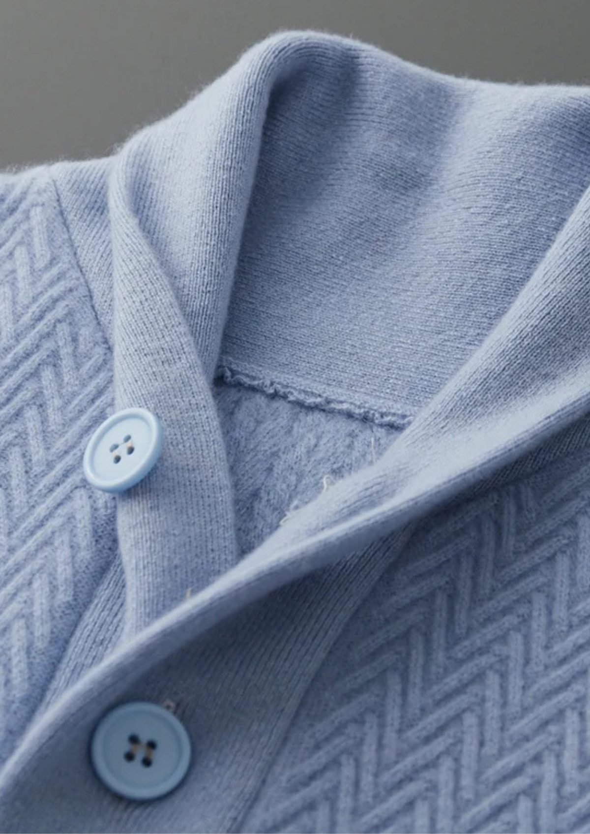 Premium Cashmere Zigzag Button Sweater | Portovelli