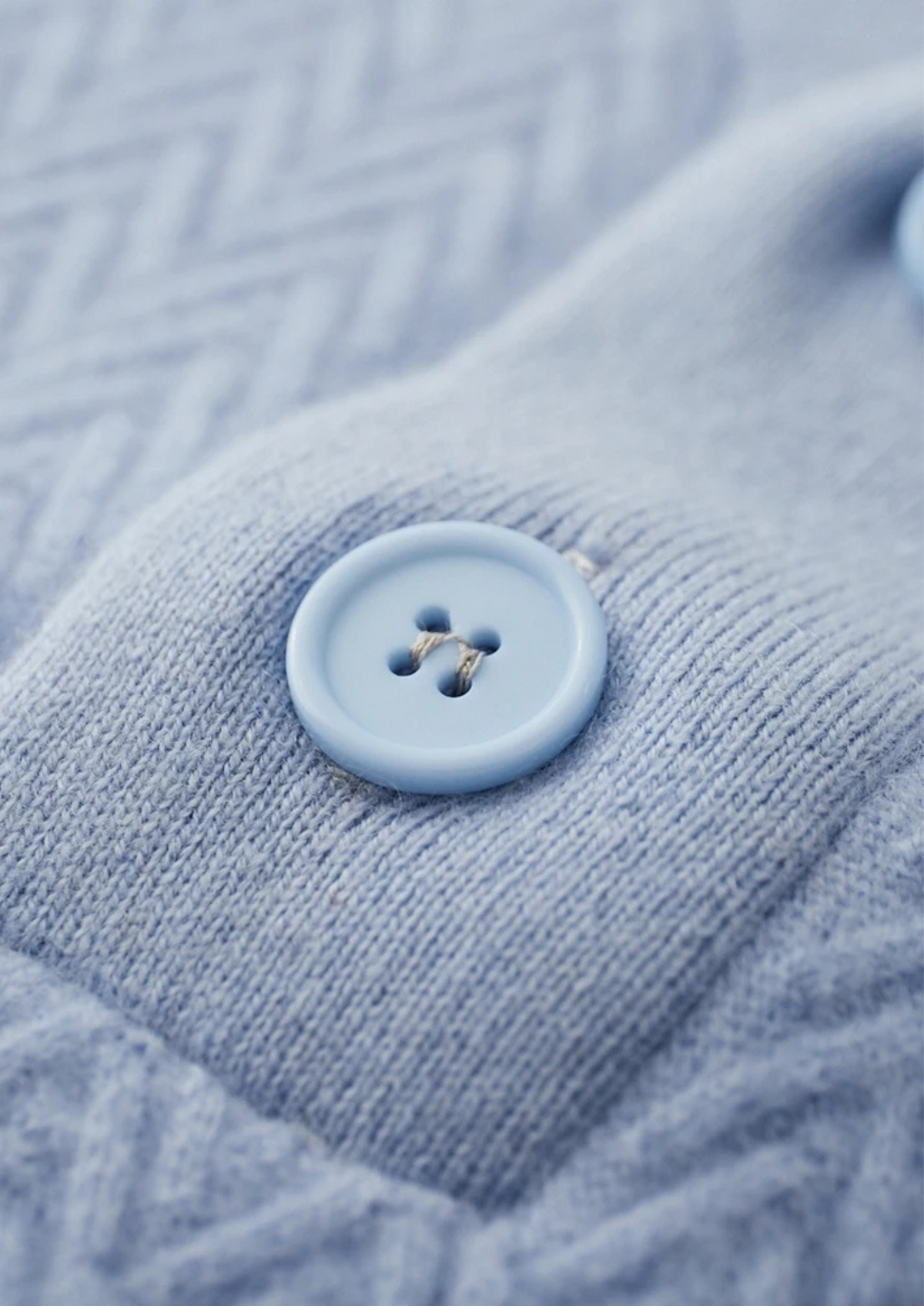 Premium Cashmere Zigzag Button Sweater | Portovelli
