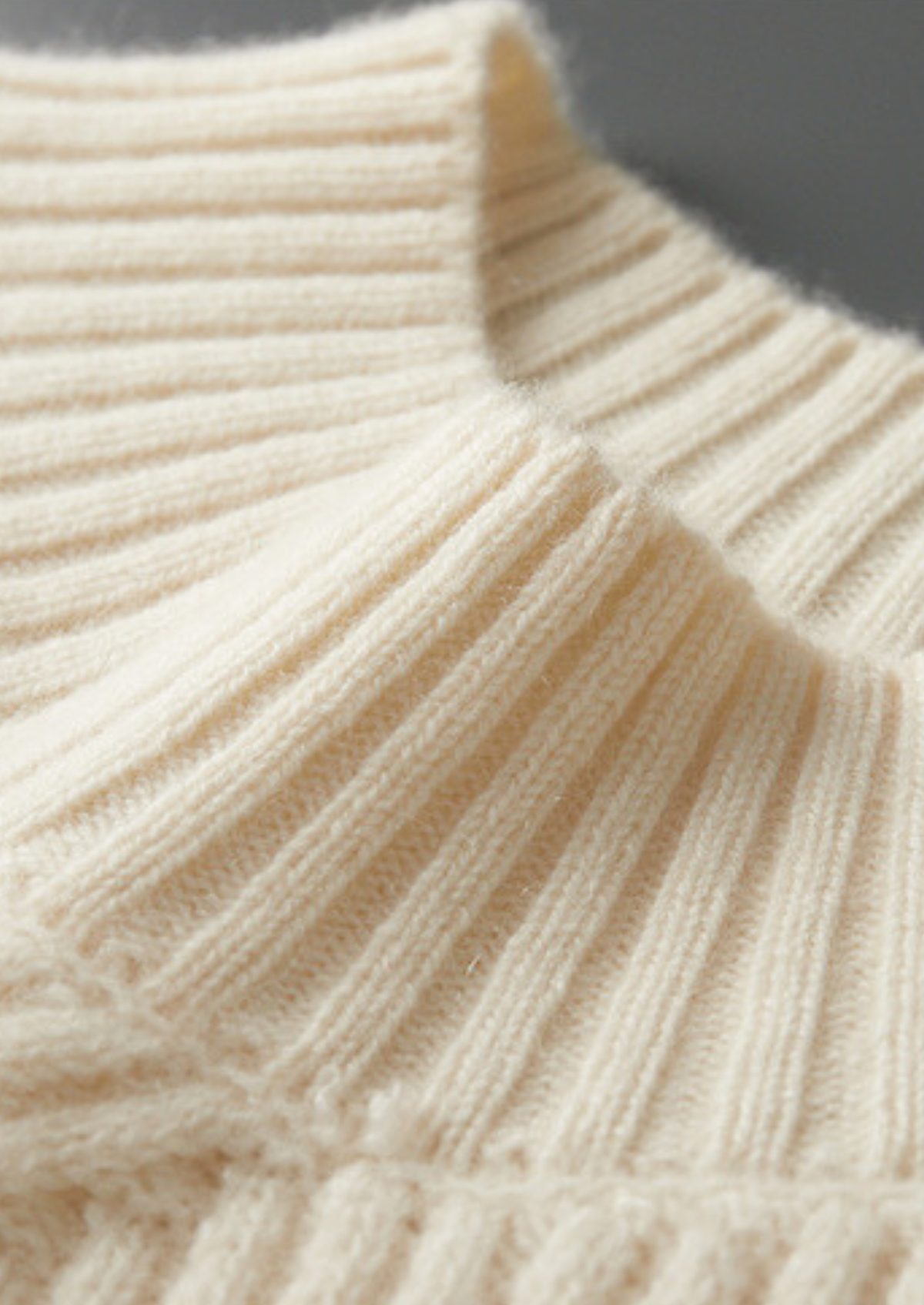 Pure Cashmere Ivory Patterned Mockneck | Portovelli