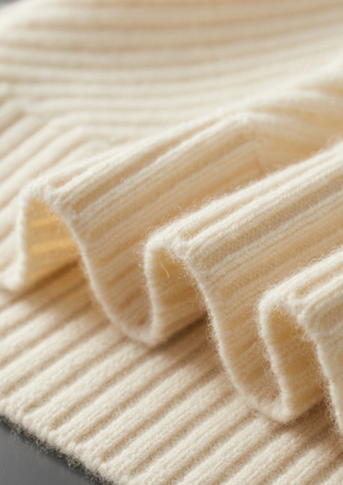 Pure Cashmere Ivory Patterned Mockneck | Portovelli