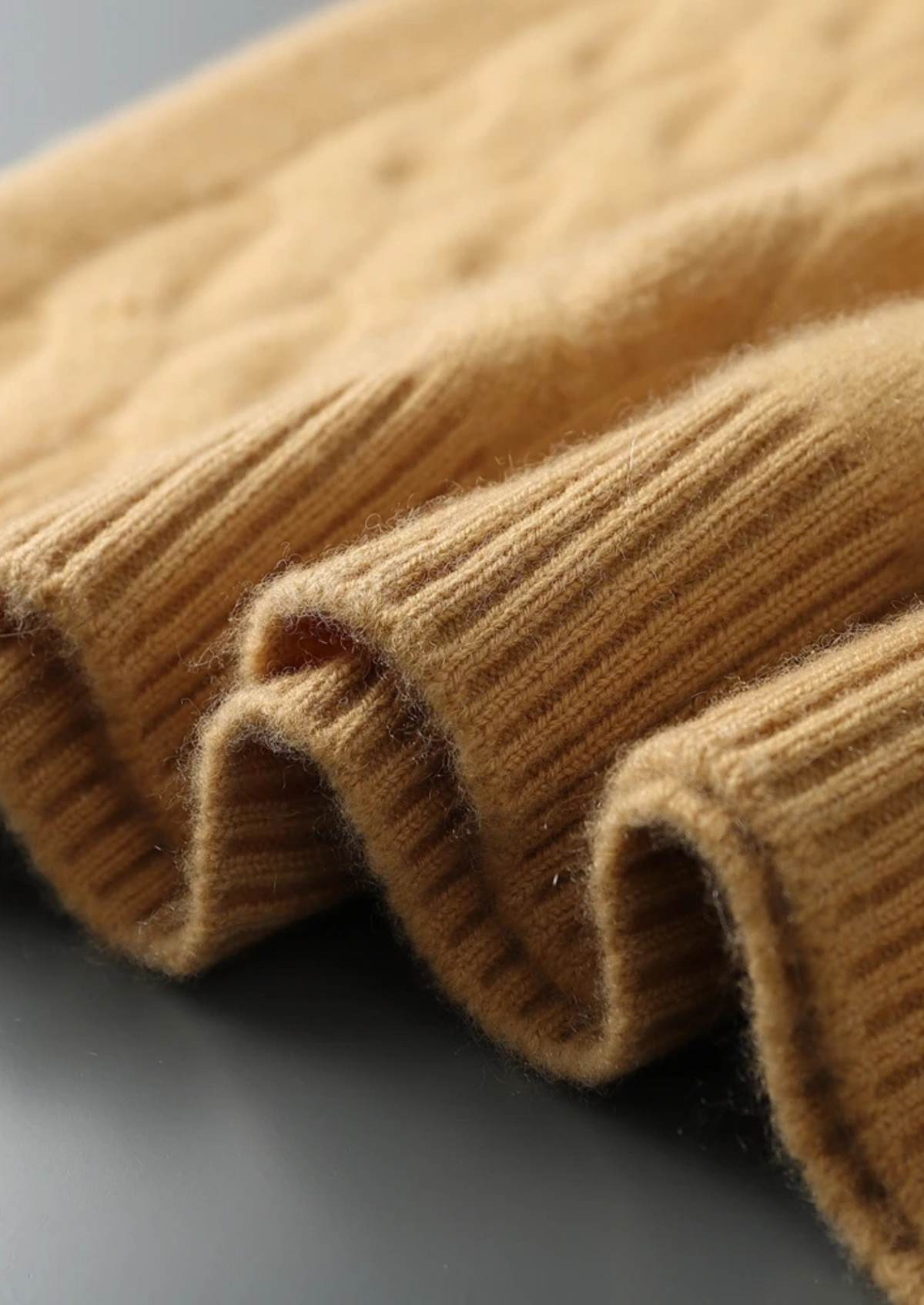 Premium Cashmere Cable Crewneck | Portovelli