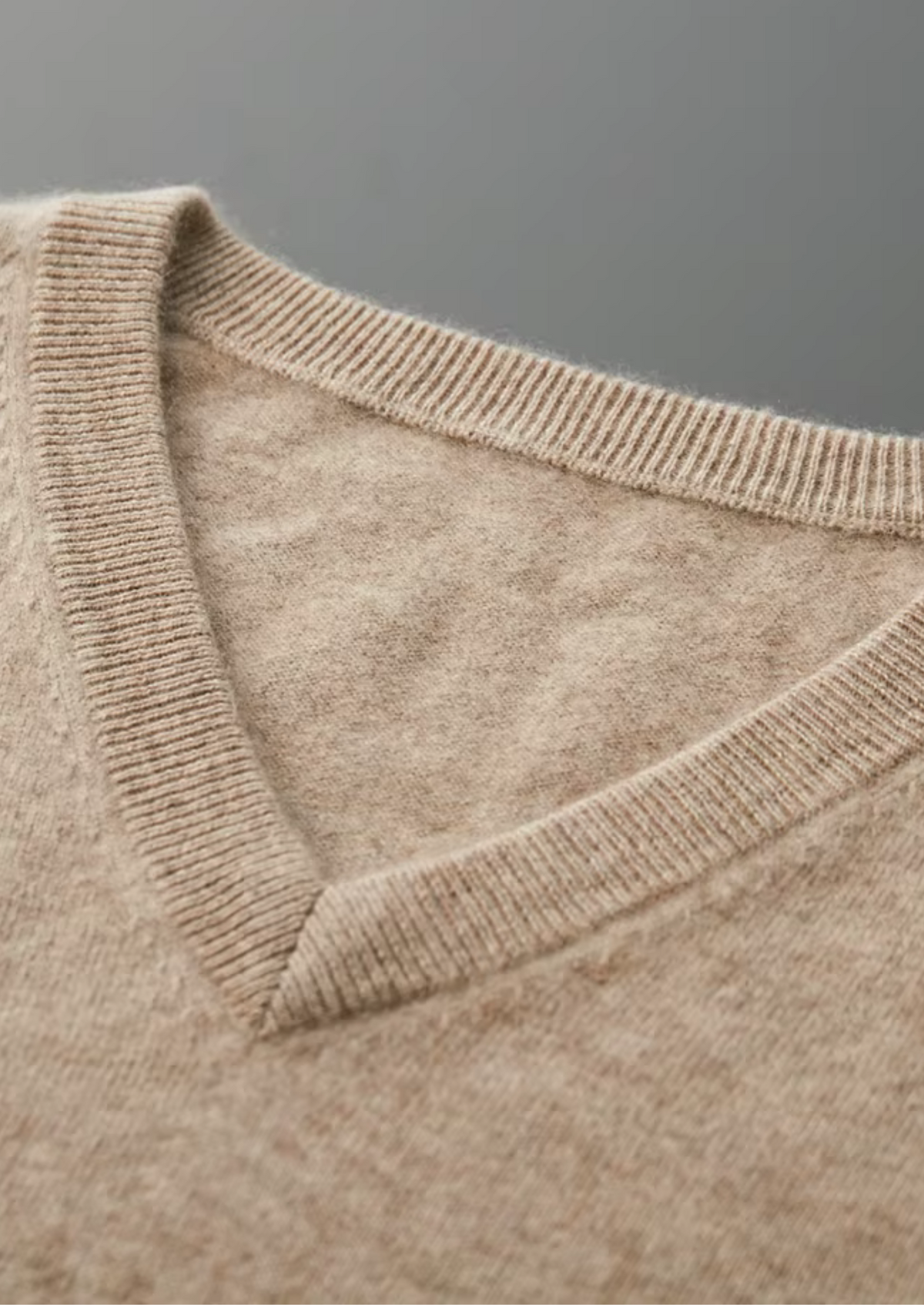 Pure Extra-Fine Merino Wool Classic V-Neck Sweater | Portovelli