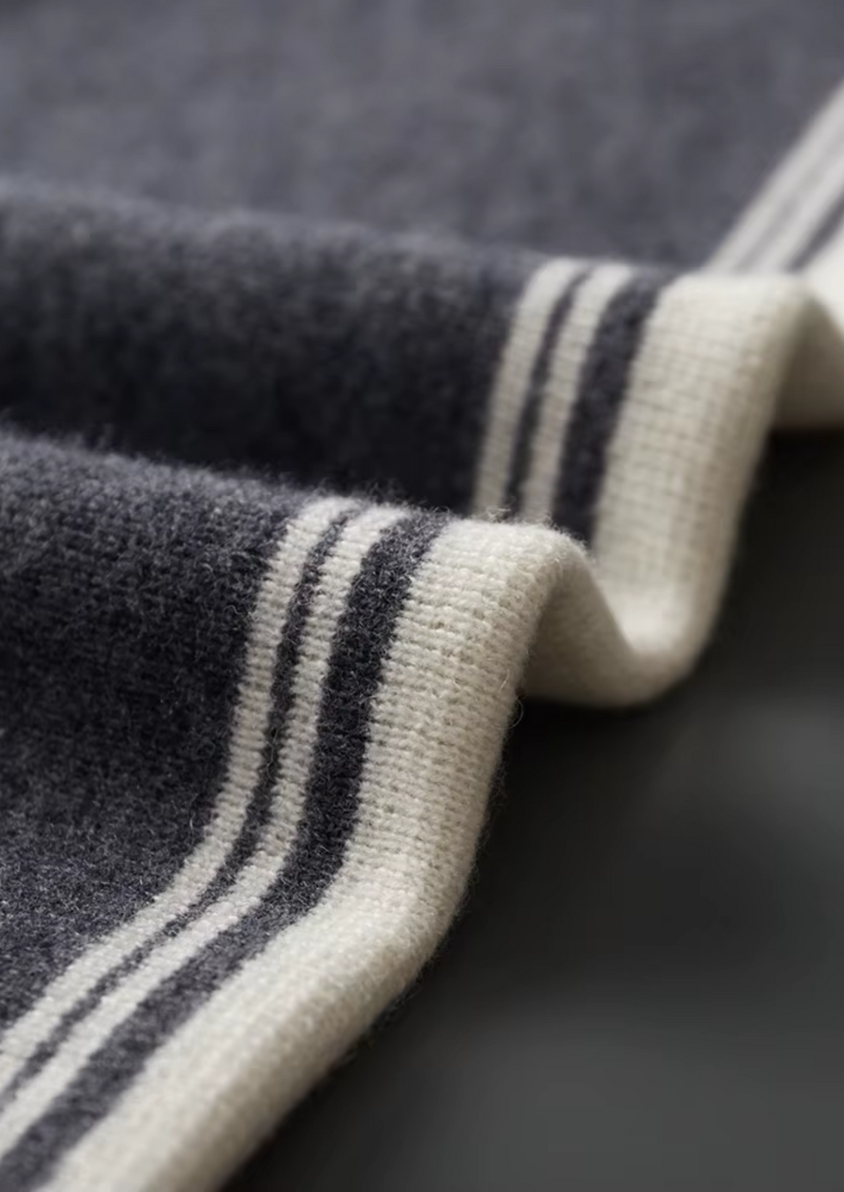 Pure Extra-Fine Merino Wool Dark Gray Damien Set | Portovelli