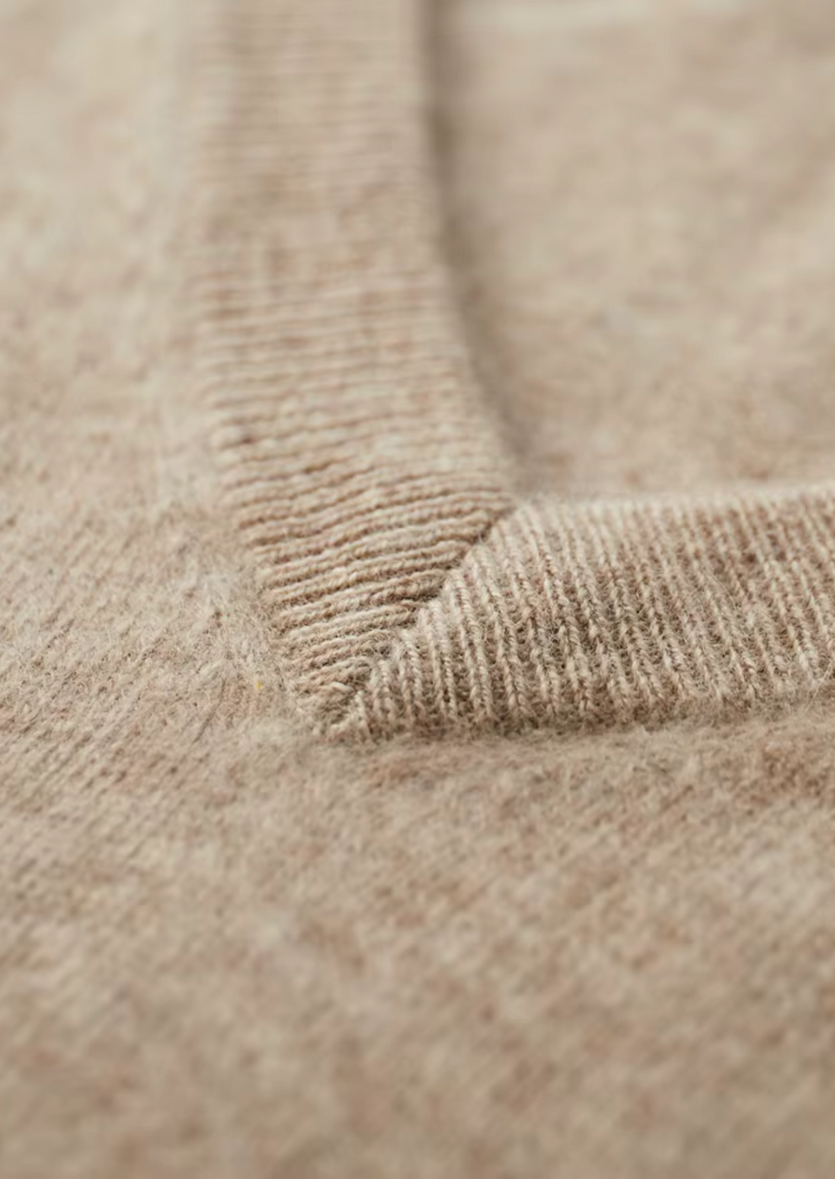 Pure Extra-Fine Merino Wool Classic V-Neck Sweater | Portovelli