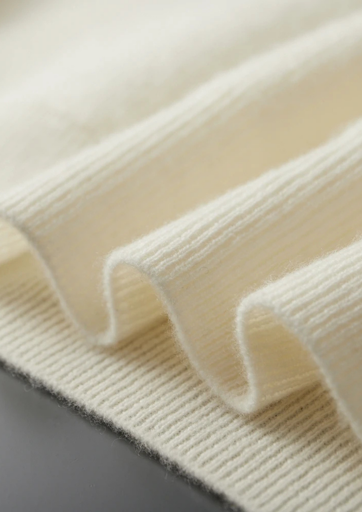 Premium Cashmere Ribbed Half-Zip Sweater | Portovelli