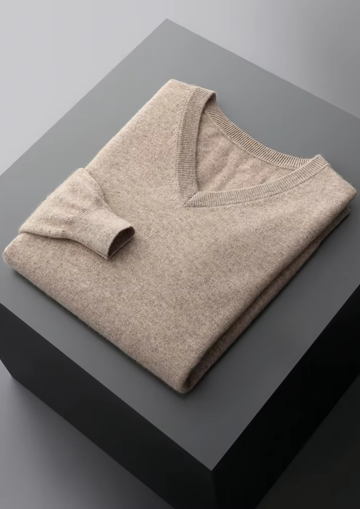 Pure Extra-Fine Merino Wool Classic V-Neck Sweater | Portovelli