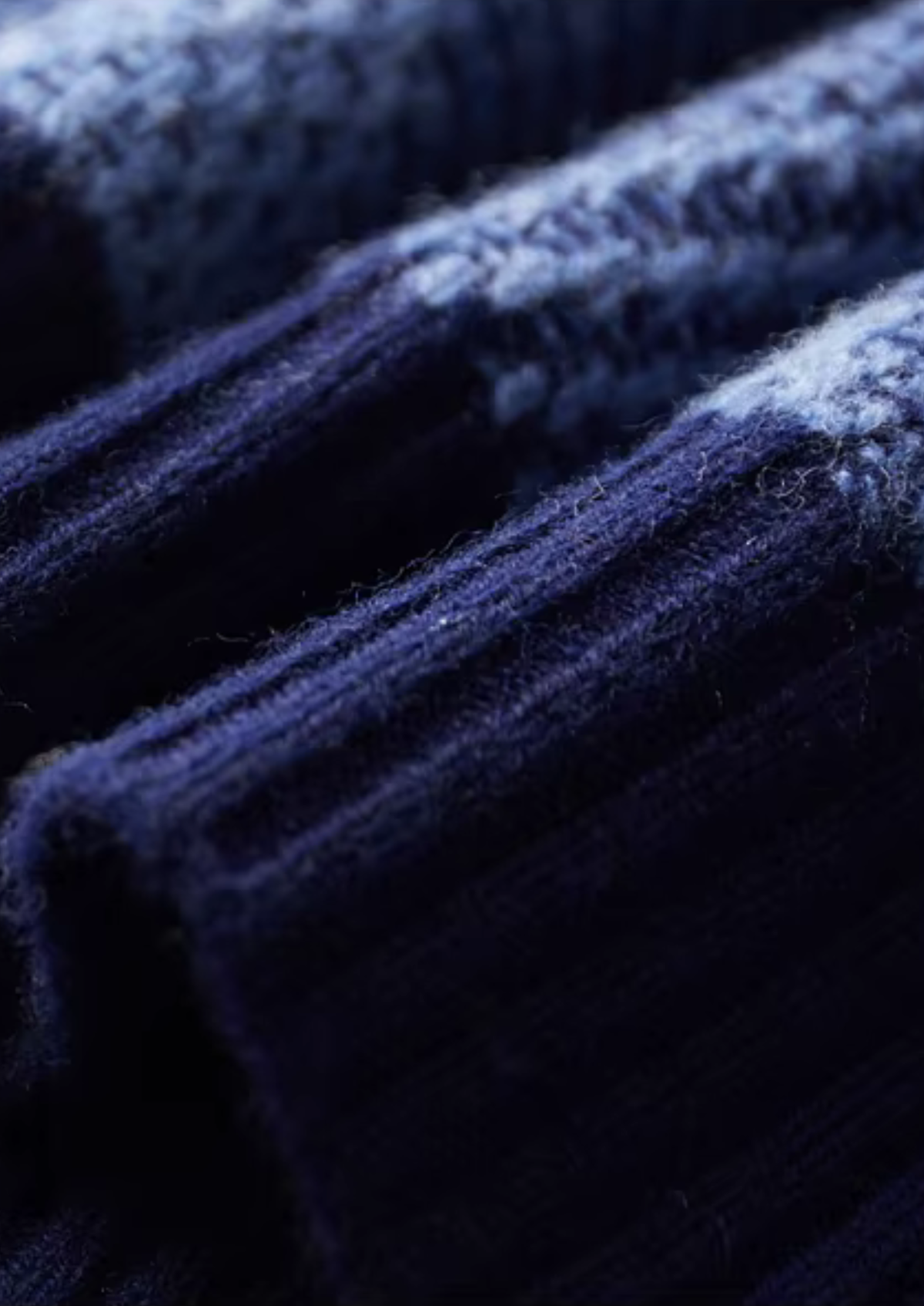 Pure Extra-Fine Merino Wool Two Tone Patterned Mockneck | Portovelli