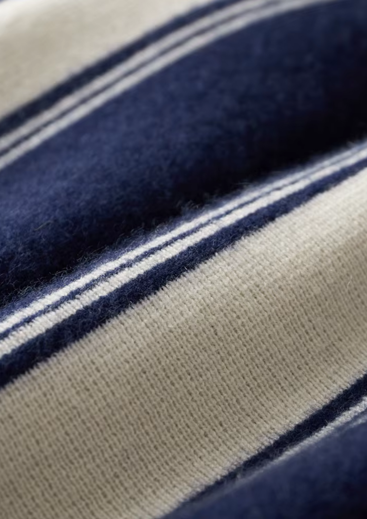 Pure Extra-Fine Merino Wool Navy Blue Damien Set | Portovelli