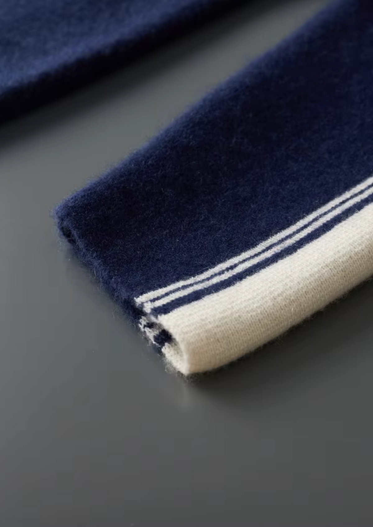 Pure Extra-Fine Merino Wool Navy Blue Damien Set | Portovelli