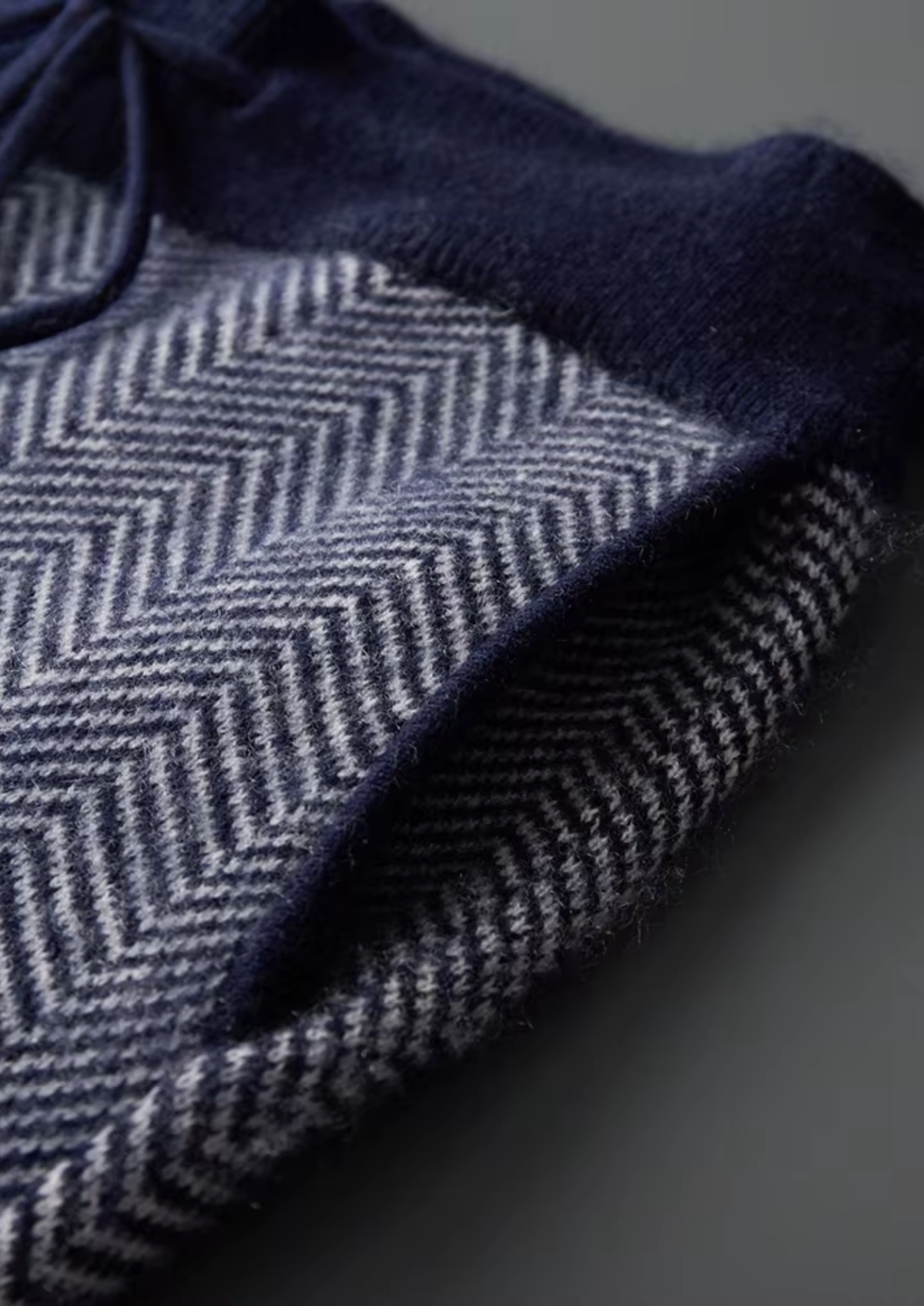Pure Extra-Fine Merino Wool Navy Blue Herringbone Set | Portovelli