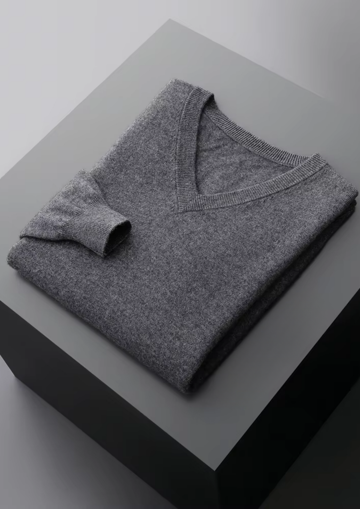Pure Extra-Fine Merino Wool Classic V-Neck Sweater | Portovelli