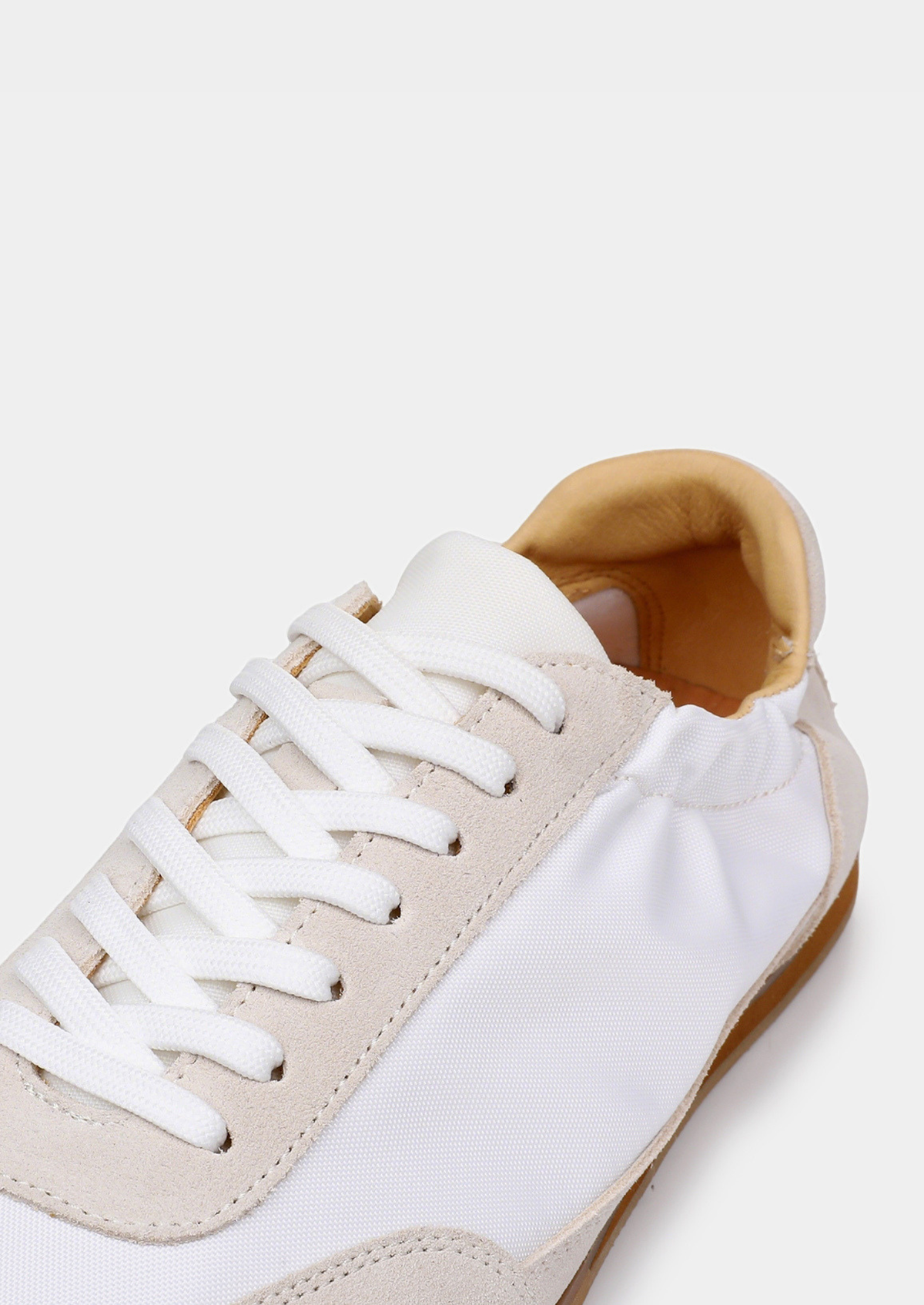 Monaco Ivory Hybrid Retro Runner | Portovelli