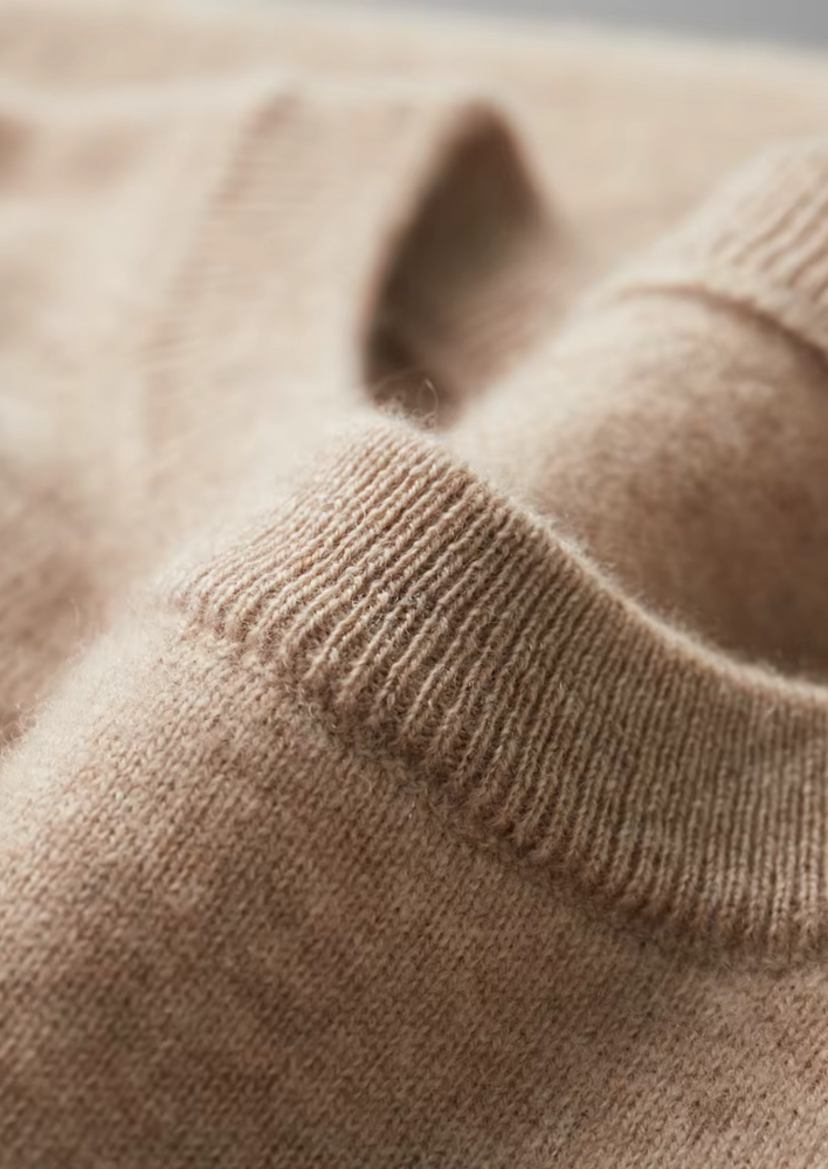 Premium Cashmere Classic Crewneck T-Shirt - Light Beige | Portovelli