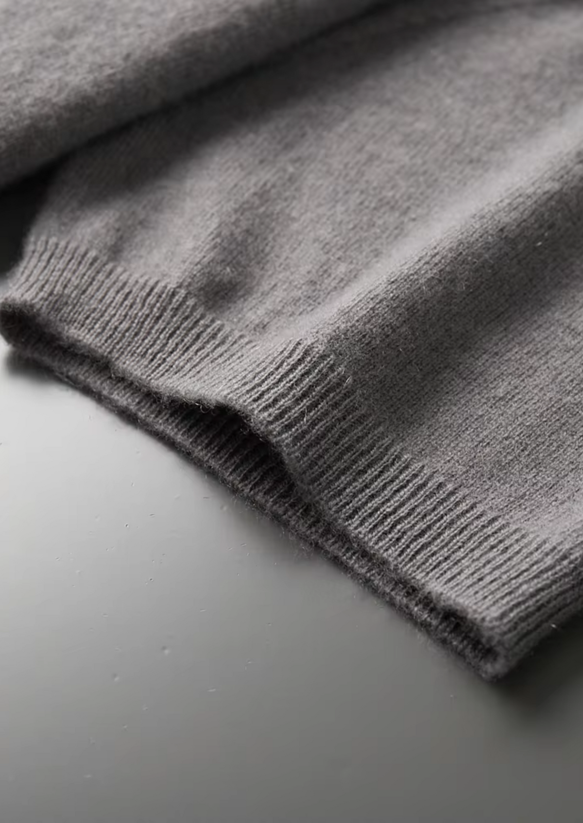 Premium Cashmere Classic Crewneck T-Shirt - Ashen Truffle | Portovelli