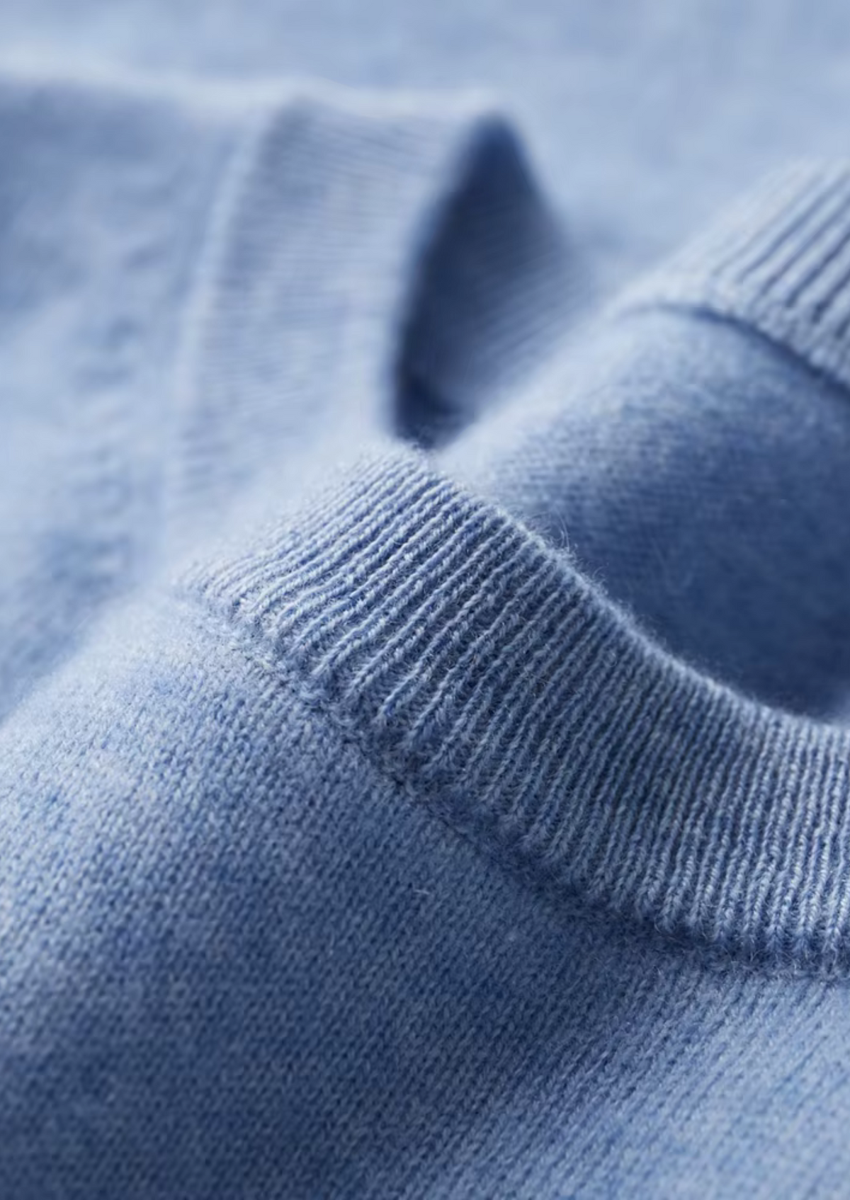Premium Cashmere Classic Crewneck T-Shirt - Light Blue | Portovelli
