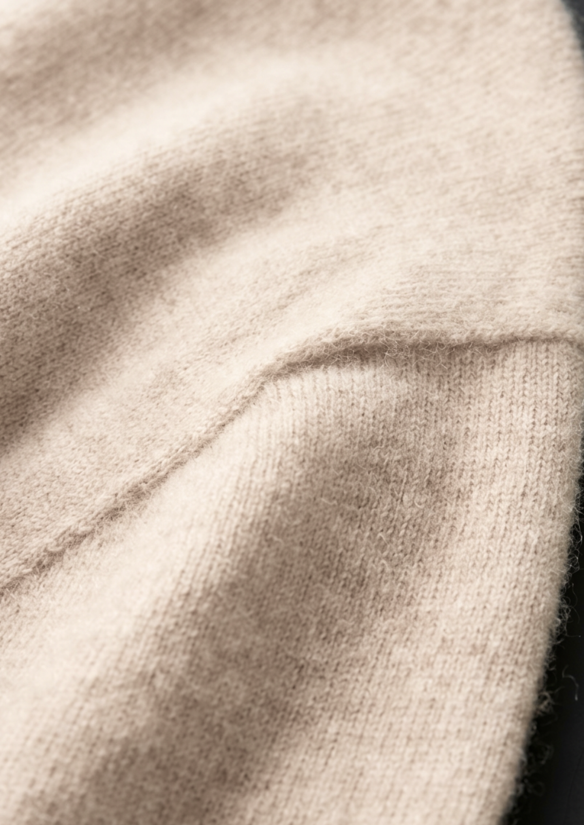 Premium Cashmere Classic Crewneck T-Shirt - Ivory Mocha | Portovelli