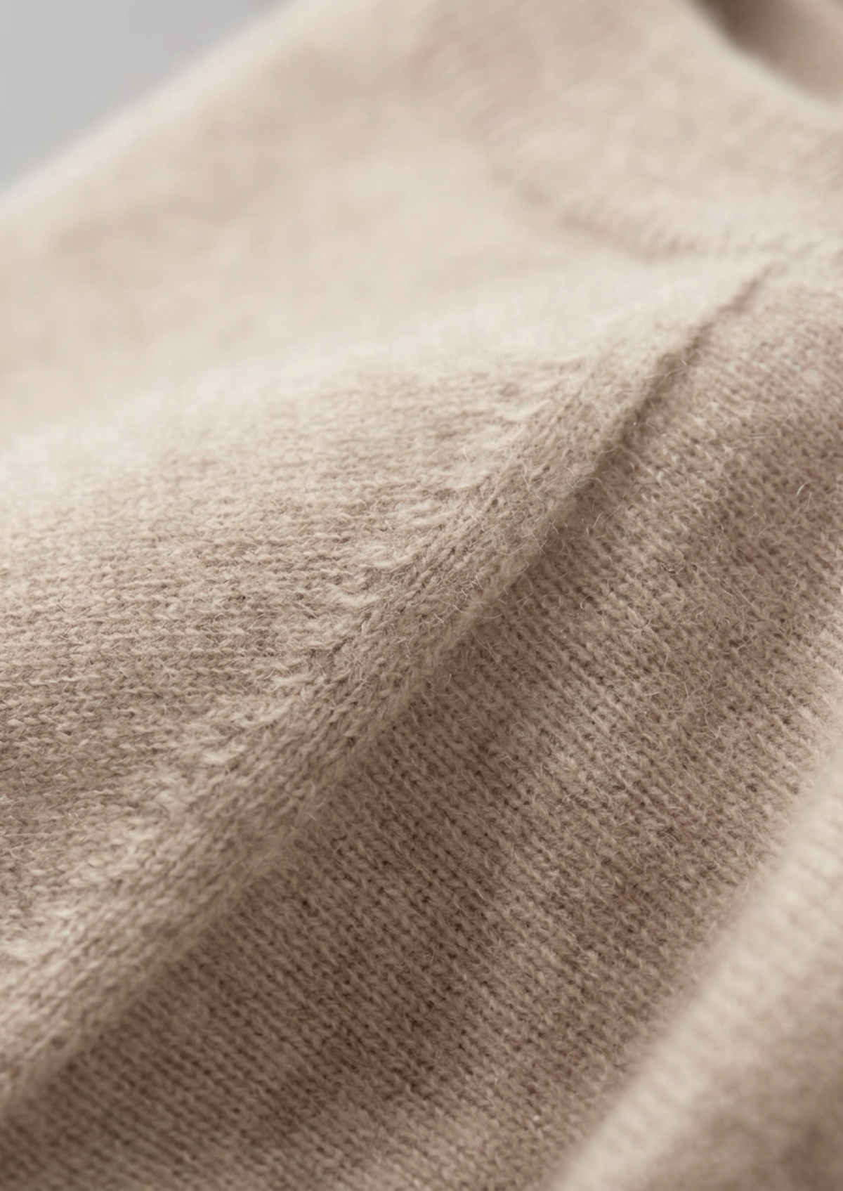 Premium Cashmere Classic Crewneck T-Shirt - Ivory Mocha | Portovelli