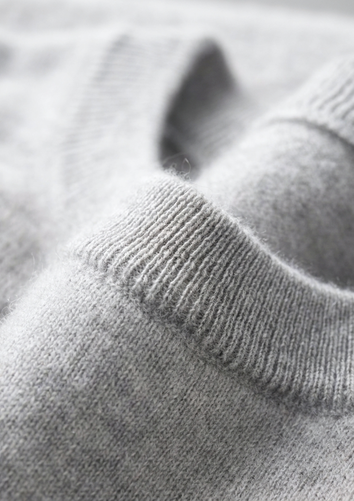 Premium Cashmere Classic Crewneck T-Shirt - Light Gray | Portovelli