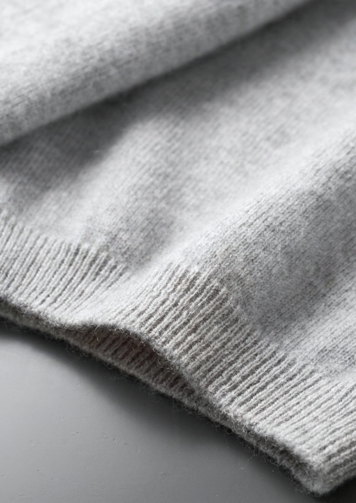 Premium Cashmere Classic Crewneck T-Shirt - Light Gray | Portovelli
