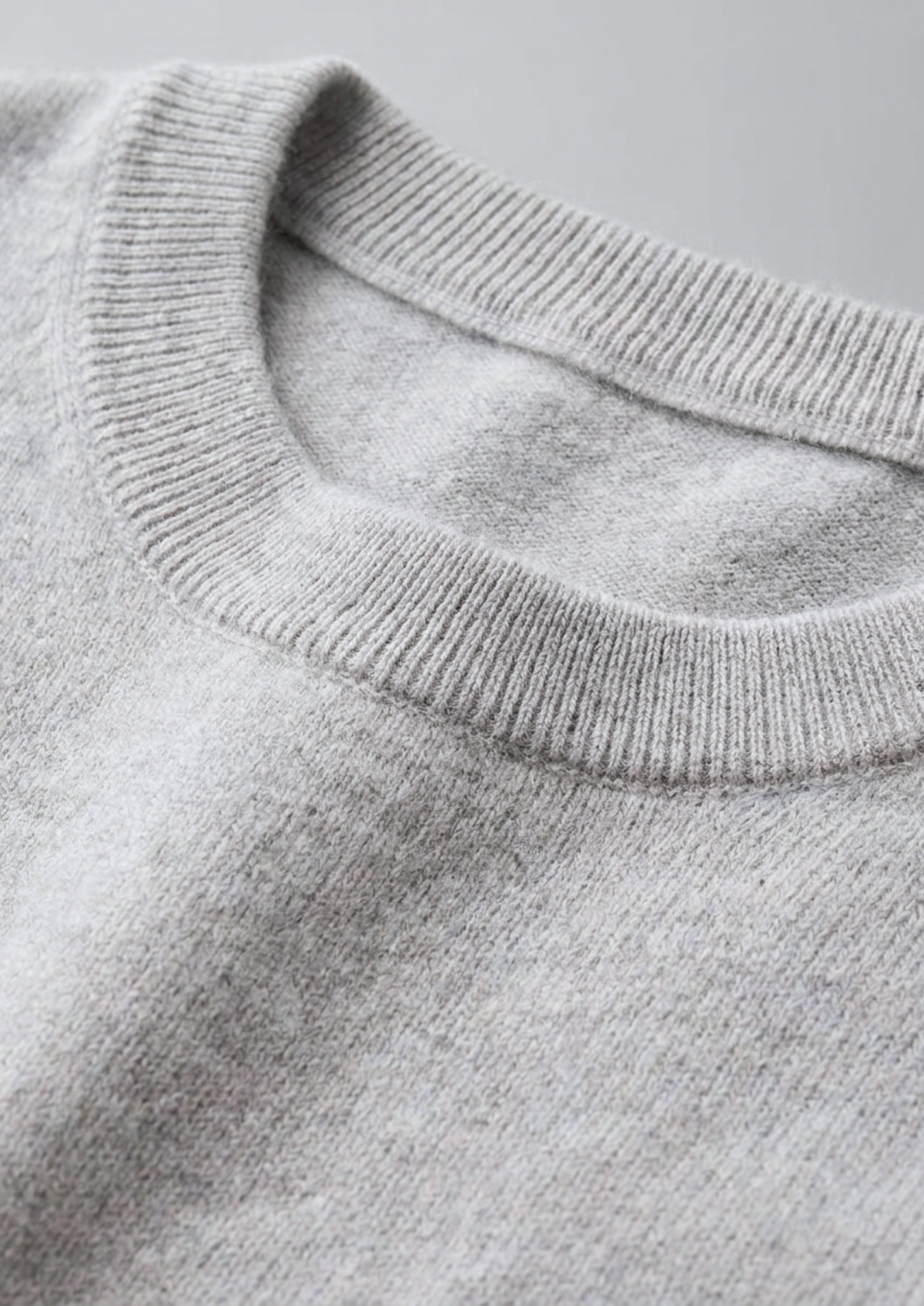 Premium Cashmere Classic Crewneck T-Shirt - Light Gray | Portovelli