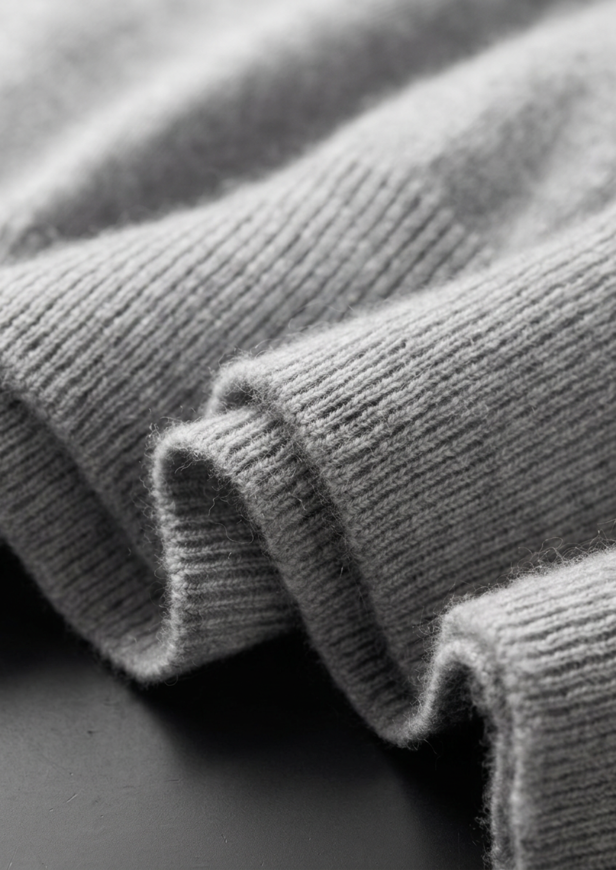 Premium Cashmere Classic Crewneck T-Shirt - Light Gray | Portovelli