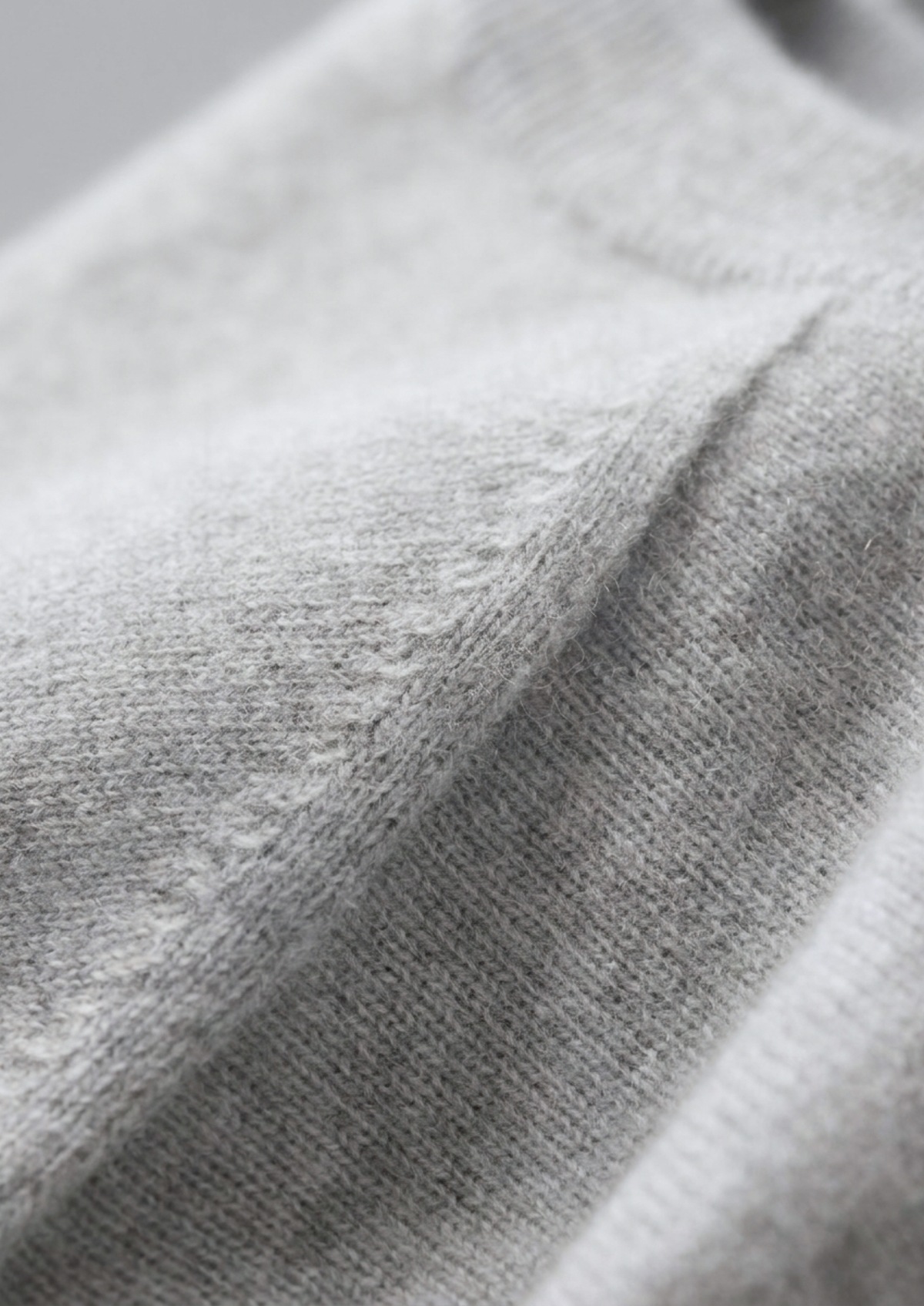 Premium Cashmere Classic Crewneck T-Shirt - Light Gray | Portovelli