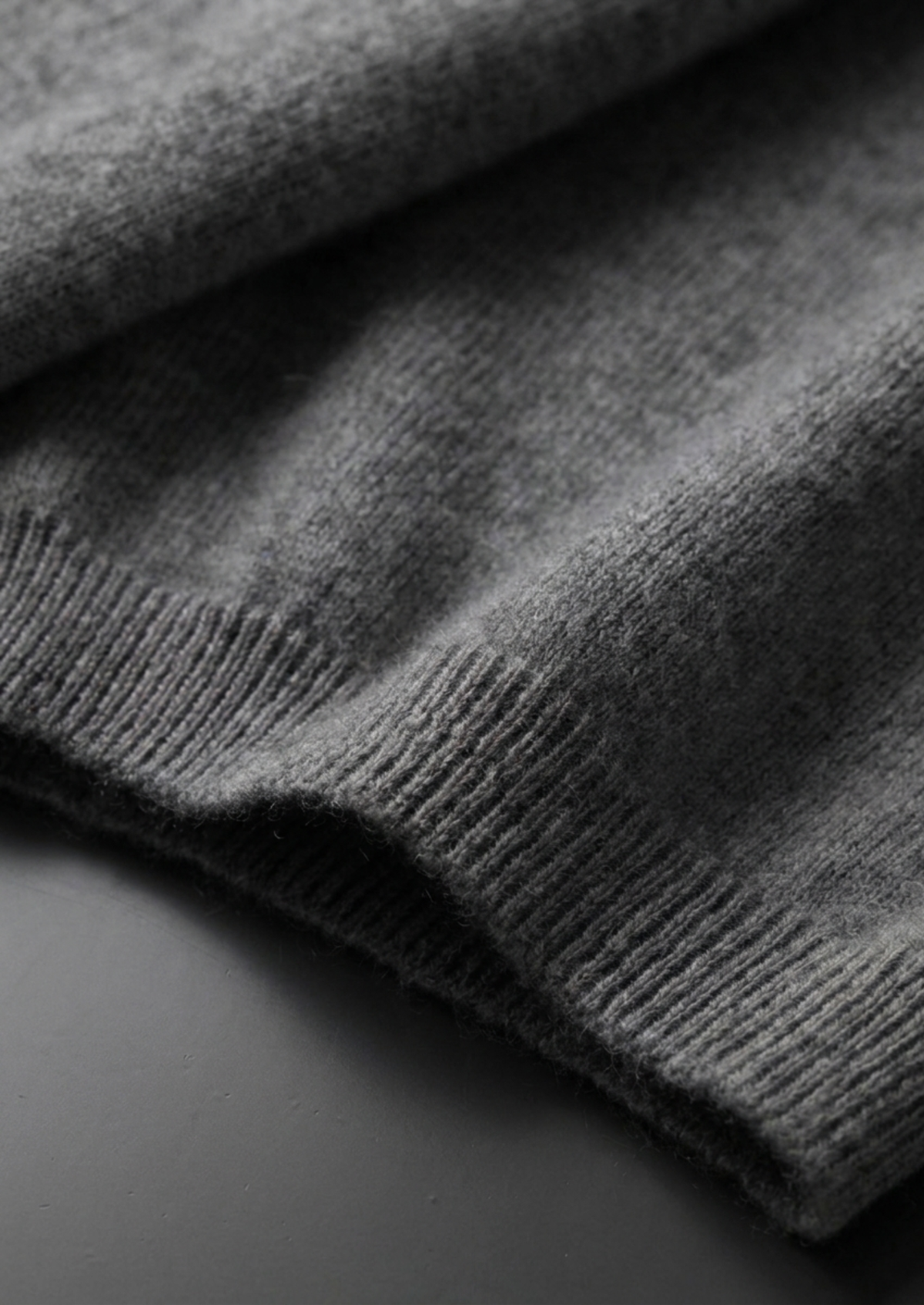 Premium Cashmere Classic Crewneck T-Shirt - Dark Gray | Portovelli