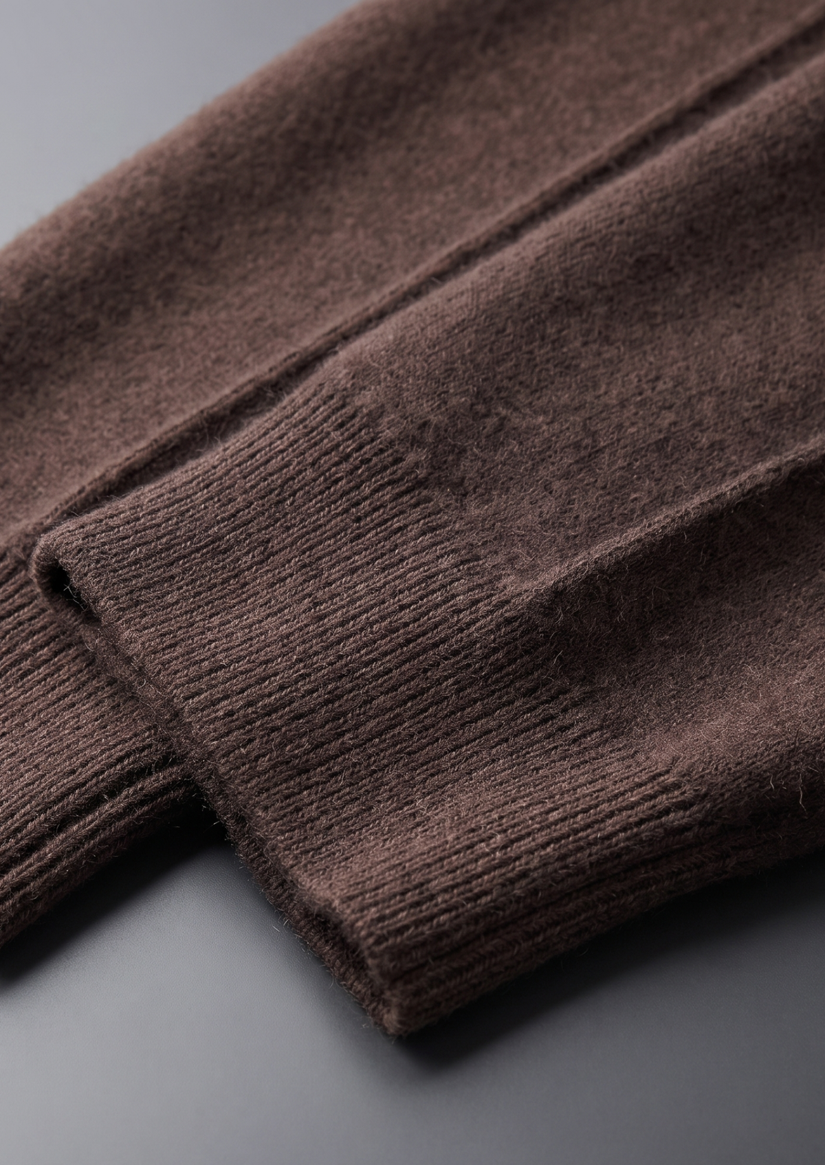 Pure Extra-Fine Merino Wool Dark Brown Luzzo Set | Portovelli